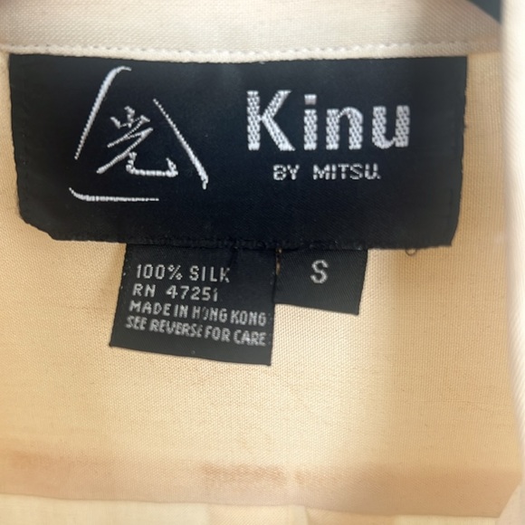 Detailed Blouse - Picture 5 of 5